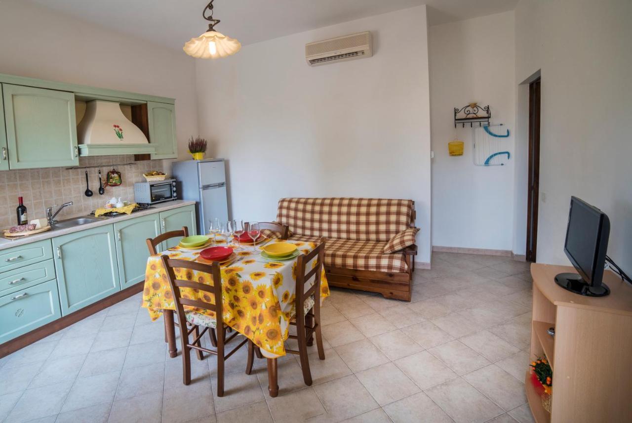 Casa Vacanze Santa Caterina Asciano Exterior foto
