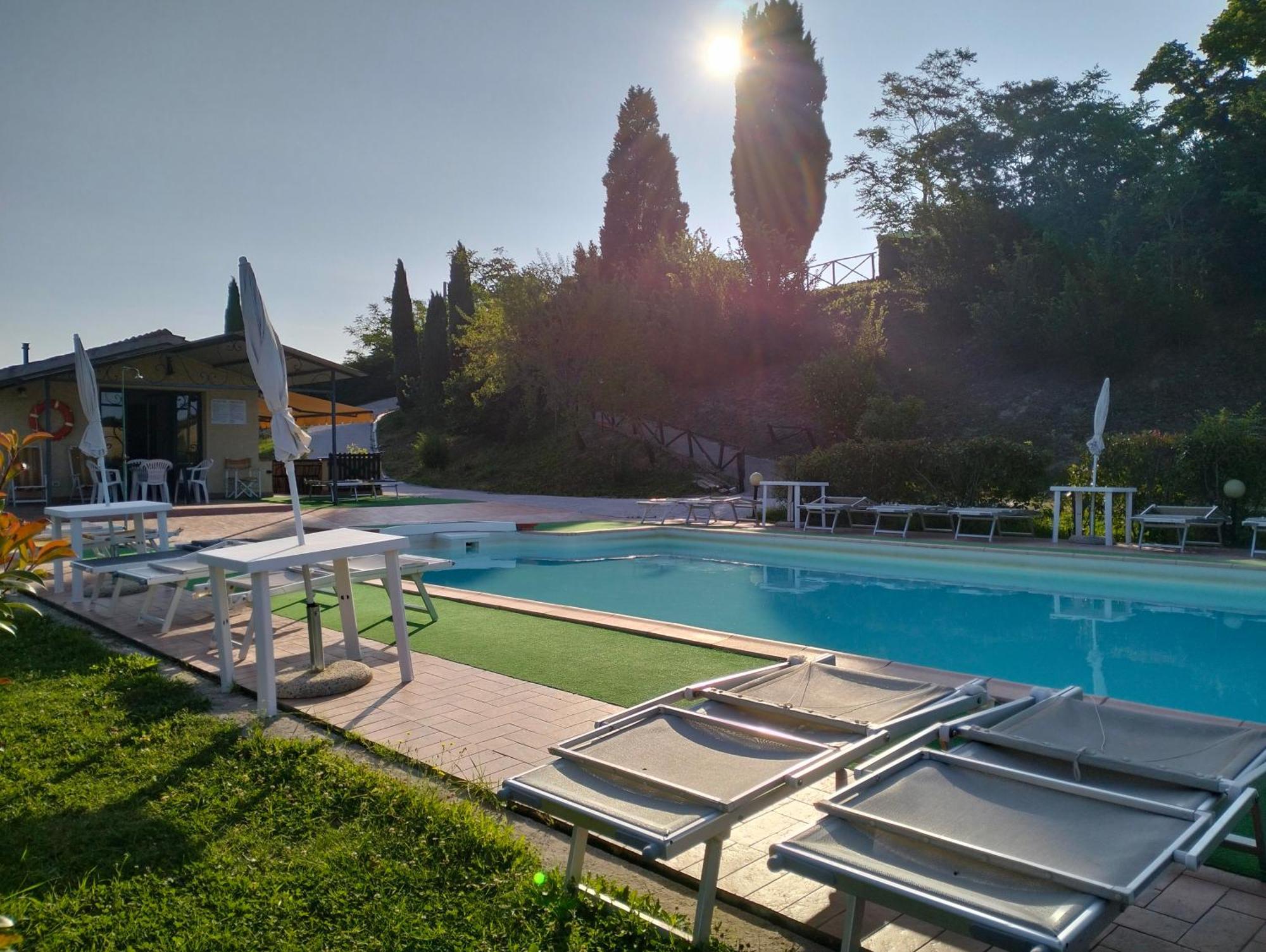 Casa Vacanze Santa Caterina Asciano Exterior foto