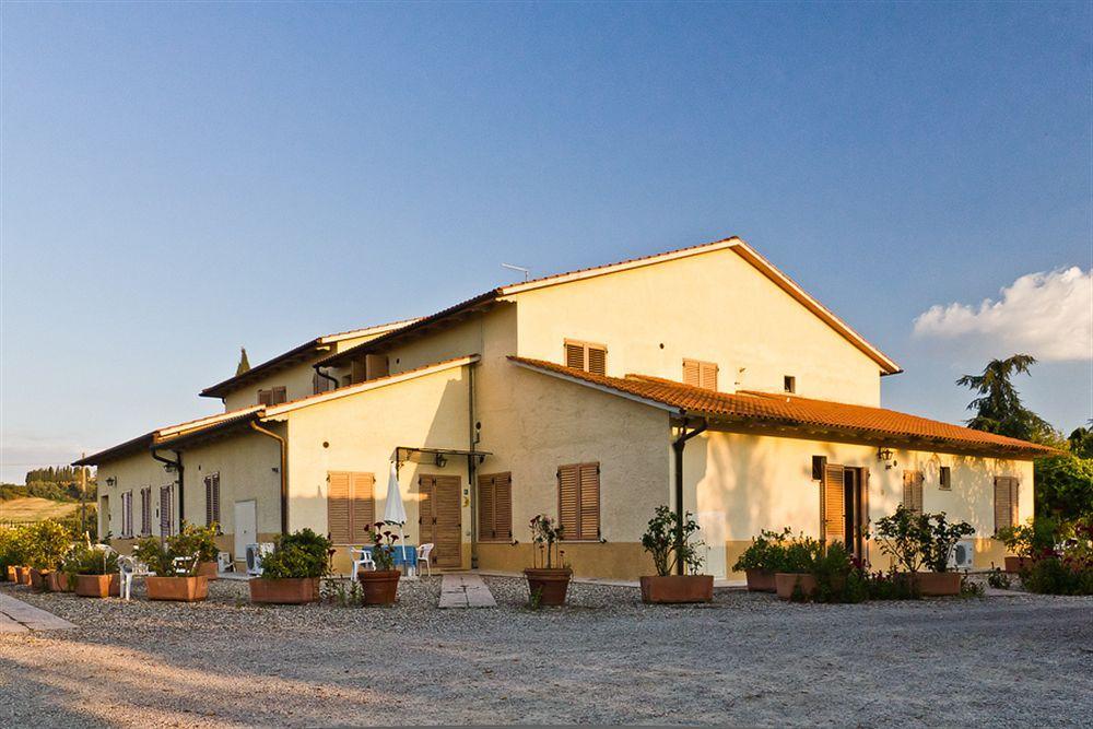 Casa Vacanze Santa Caterina Asciano Exterior foto