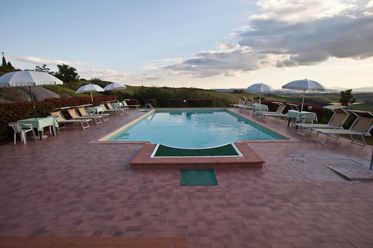 Casa Vacanze Santa Caterina Asciano Exterior foto